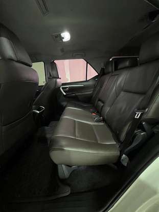 TOYOTA-HILUX SW4-2016