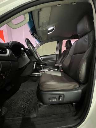 TOYOTA-HILUX SW4-2016