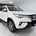 TOYOTA HILUX SW4 2.8 SRX 4X4 7 LUGARES 16V TURBO INTERCOOLER DIESEL 4P AUTOMÁTICO TOYOTA HILUX SW4 2.8 SRX 4X4 7 LUGARES 16V TURBO INTERCOOLER DIESEL 4P AUTOMÁTICO