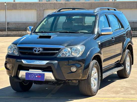 TOYOTA-HILUX SW4-3.0 SRV 4X4 16V TURBO INTERCOOLER DIESEL 4P AUTOMÁTICO TOYOTA-HILUX SW4-2008