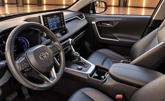 TOYOTA-RAV4-2019