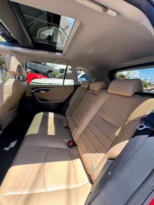 TOYOTA-RAV4-2024