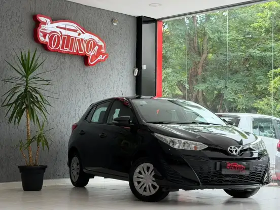 TOYOTA-YARIS-2021