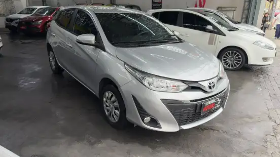 TOYOTA-YARIS-2019