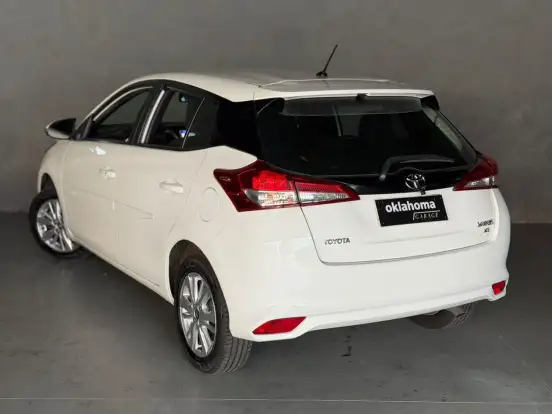 TOYOTA-YARIS-2018