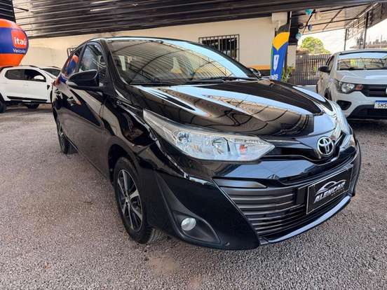 TOYOTA-YARIS-2019
