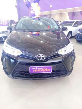 TOYOTA-YARIS-2024