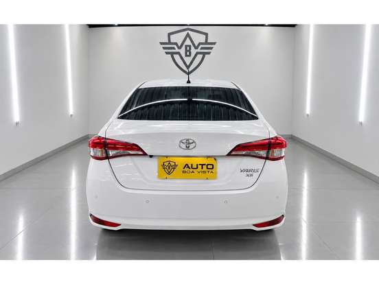 TOYOTA-YARIS-2023