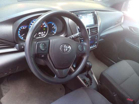 TOYOTA-YARIS-2024