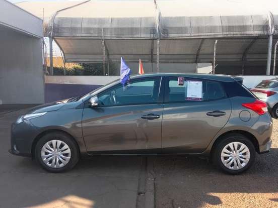 TOYOTA-YARIS-2024