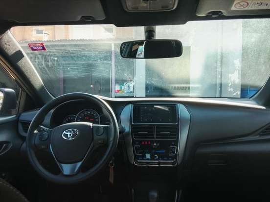 TOYOTA-YARIS-2024