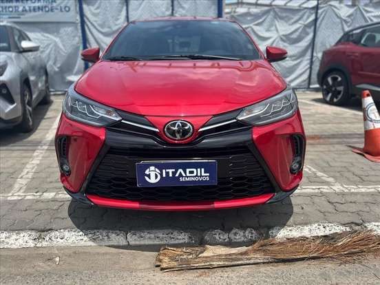 TOYOTA-YARIS-2022