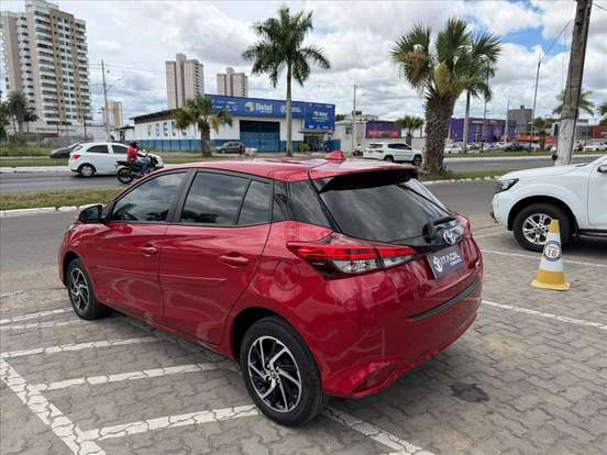 TOYOTA-YARIS-2022