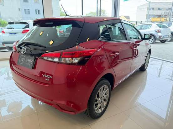 TOYOTA-YARIS-2024