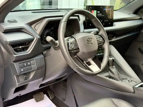 TOYOTA-YARIS CROSS-2026