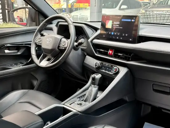 TOYOTA-YARIS CROSS-2026