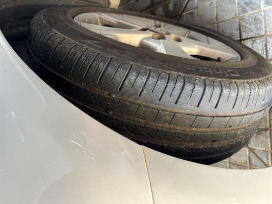 TOYOTA-COROLLA-2011