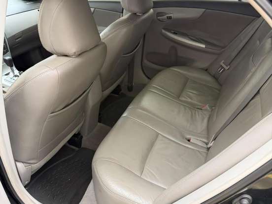 TOYOTA-COROLLA-1.8 GLI 16V FLEX 4P AUTOMÁTICO TOYOTA-COROLLA-2011
