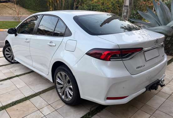 TOYOTA-COROLLA-2023
