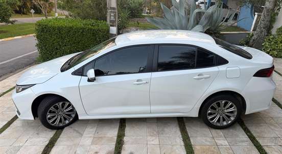 TOYOTA-COROLLA-2023