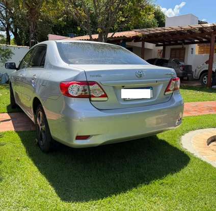 TOYOTA-COROLLA-2012