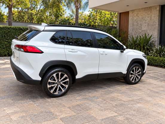 TOYOTA-COROLLA CROSS-2023
