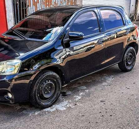 TOYOTA-ETIOS-1.3 X 16V FLEX 4P MANUAL TOYOTA-ETIOS-2013