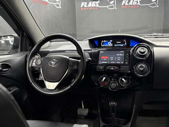 TOYOTA-ETIOS-1.5 XLS 16V FLEX 4P AUTOMÁTICO TOYOTA-ETIOS-2016