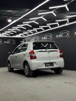 TOYOTA-ETIOS-2016