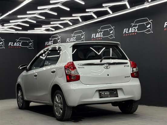 TOYOTA-ETIOS-1.5 XLS 16V FLEX 4P AUTOMÁTICO TOYOTA-ETIOS-2016