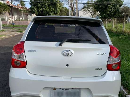 TOYOTA-ETIOS-1.5 XS 16V FLEX 4P AUTOMÁTICO TOYOTA-ETIOS-2017