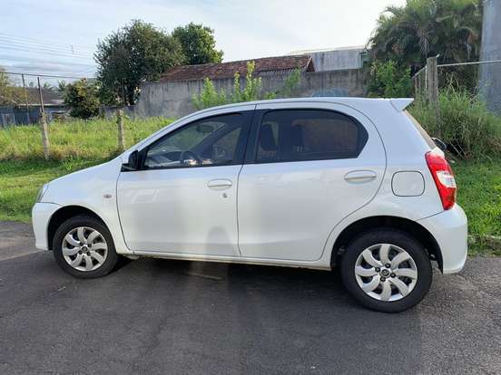 TOYOTA-ETIOS-1.5 XS 16V FLEX 4P AUTOMÁTICO TOYOTA-ETIOS-2017
