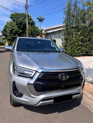 TOYOTA-HILUX-2022