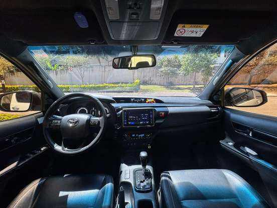 TOYOTA-HILUX-2.8 SRX 4X4 CD 16V DIESEL 4P AUTOMÁTICO TOYOTA-HILUX-2018
