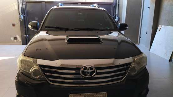 TOYOTA-HILUX SW4-2015