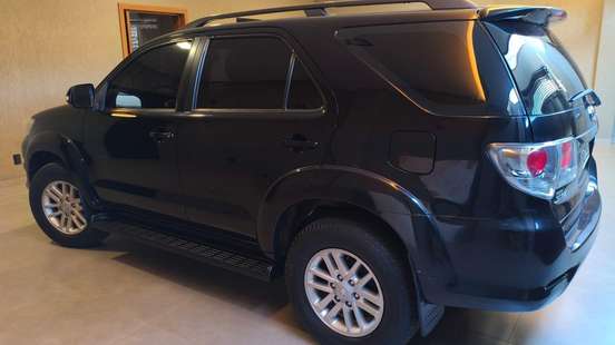 TOYOTA-HILUX SW4-3.0 SRV 4X4 16V TURBO INTERCOOLER DIESEL 4P AUTOMÁTICO TOYOTA-HILUX SW4-2015