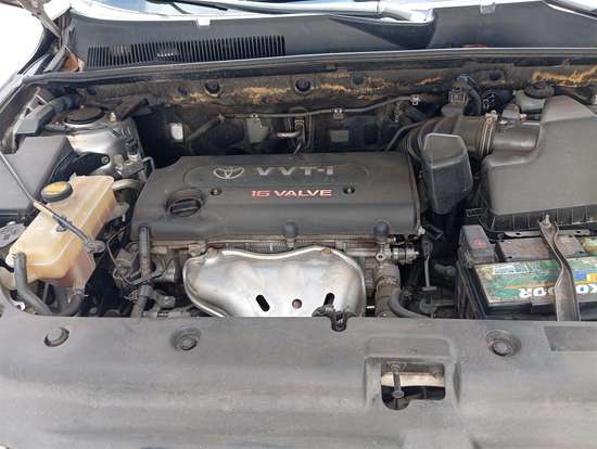 TOYOTA-RAV4-2010