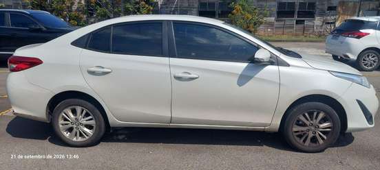 TOYOTA-YARIS-2019