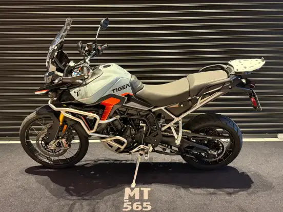TRIUMPH-TIGER 900 DESERT EDITION TRIUMPH-TIGER 900 DESERT EDITION-2026