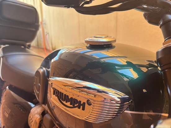 TRIUMPH-BONNEVILLE T100 900 TRIUMPH-BONNEVILLE T100 900-2023