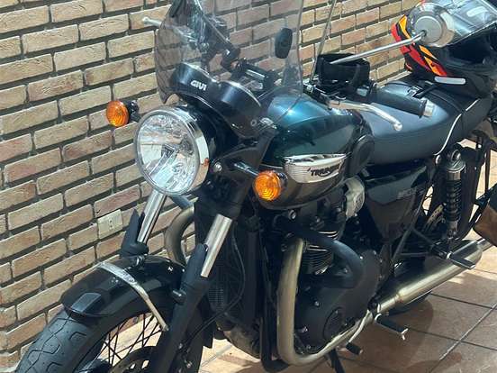 TRIUMPH-BONNEVILLE T100 900 TRIUMPH-BONNEVILLE T100 900-2023