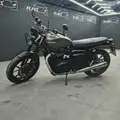 TRIUMPH STREET TWIN TRIUMPH STREET TWIN