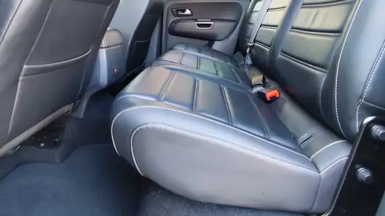 VOLKSWAGEN-AMAROK-2021