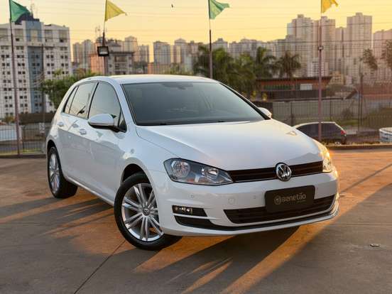 VOLKSWAGEN-GOLF-1.0 TSI COMFORTLINE 12V TOTAL FLEX 4P MANUAL VOLKSWAGEN-GOLF-2017