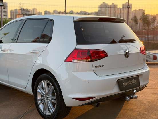 VOLKSWAGEN-GOLF-1.0 TSI COMFORTLINE 12V TOTAL FLEX 4P MANUAL VOLKSWAGEN-GOLF-2017