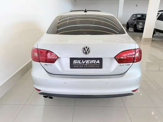 VOLKSWAGEN-JETTA-2.0 TSI HIGHLINE 200CV GASOLINA 4P TIPTRONIC VOLKSWAGEN-JETTA-2013