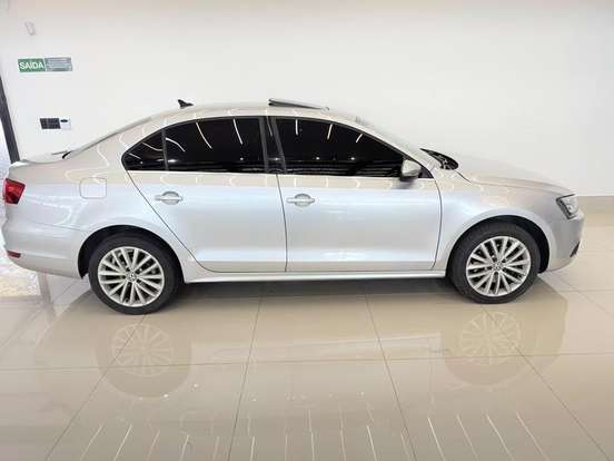 VOLKSWAGEN-JETTA-2.0 TSI HIGHLINE 200CV GASOLINA 4P TIPTRONIC VOLKSWAGEN-JETTA-2013