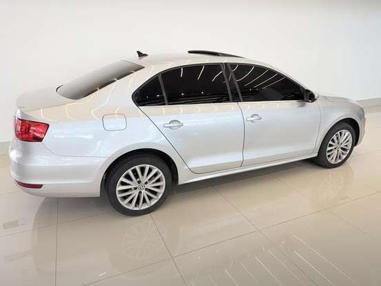 VOLKSWAGEN-JETTA-2.0 TSI HIGHLINE 200CV GASOLINA 4P TIPTRONIC VOLKSWAGEN-JETTA-2013