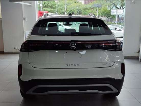 VOLKSWAGEN-NIVUS-1.0 200 TSI TOTAL FLEX HIGHLINE AUTOMÁTICO VOLKSWAGEN-NIVUS-2026