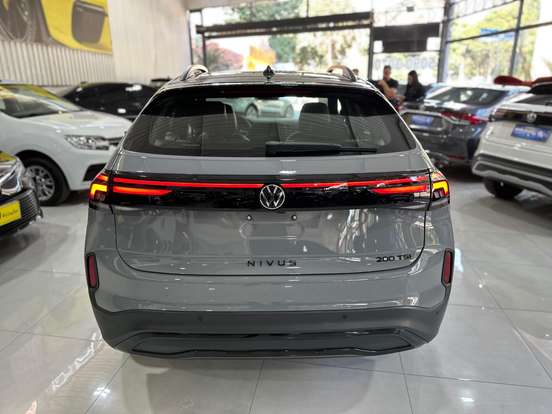 VOLKSWAGEN-NIVUS-1.0 200 TSI TOTAL FLEX HIGHLINE AUTOMÁTICO VOLKSWAGEN-NIVUS-2026